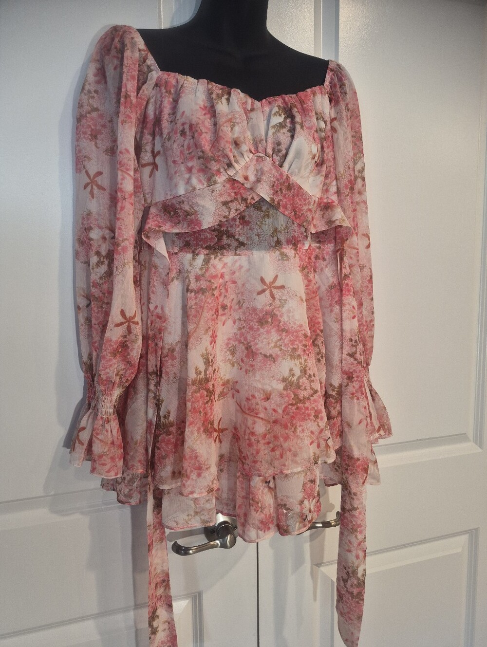 Floral Pink Chiffon Peplum Blouse short pamts dress
